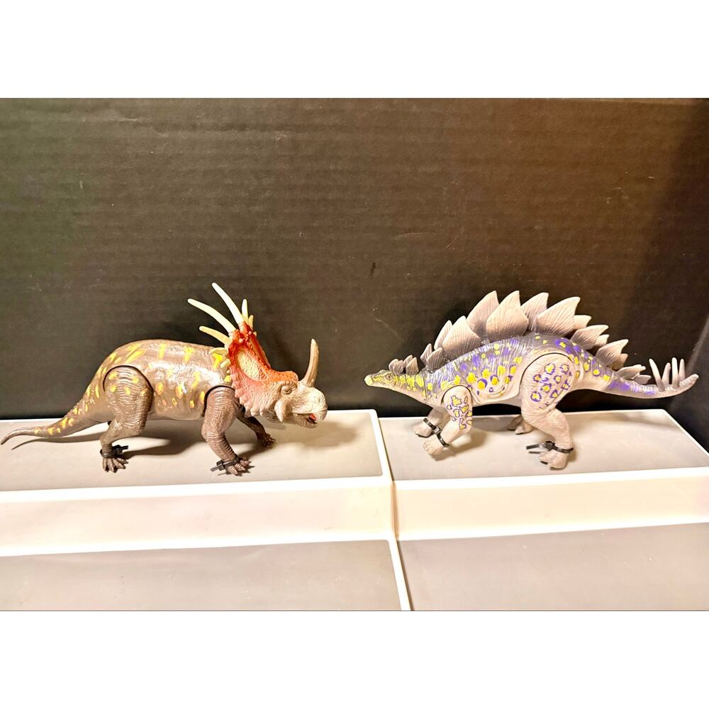 Kid Galaxy Styracoasaurus & Stegosaurus
Dinosaur Toy Figure Poseable Realistic